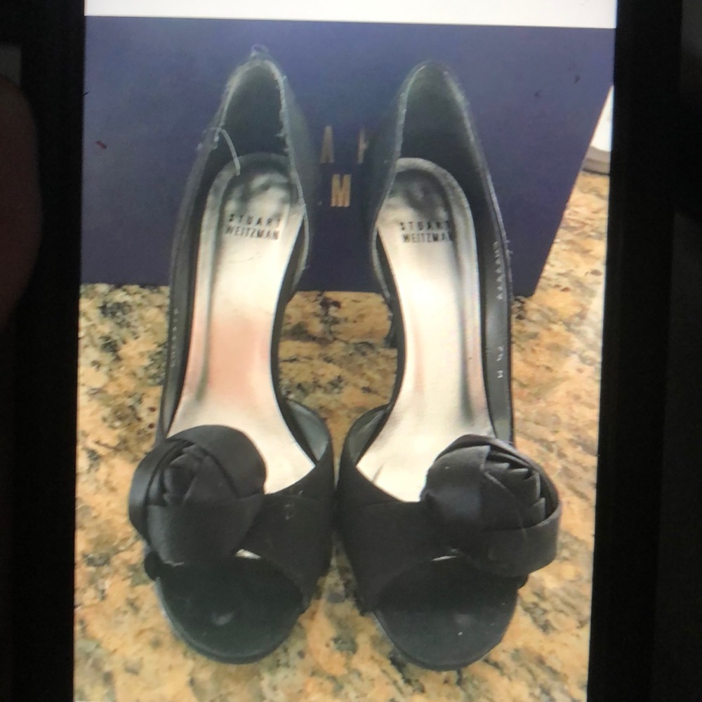 Stuart weitzman black satin rose pumps 7.5M